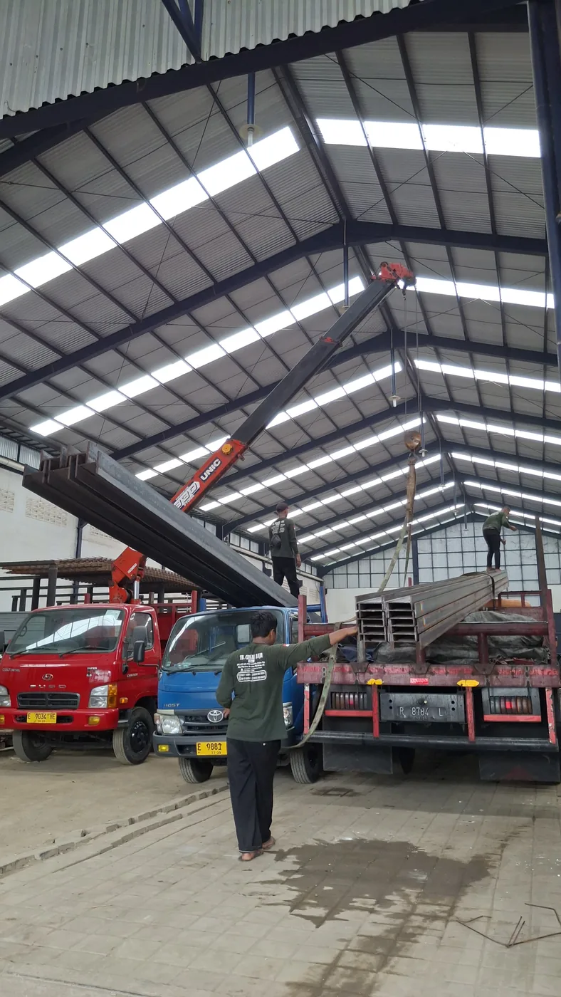 Proyek Struktur Baja